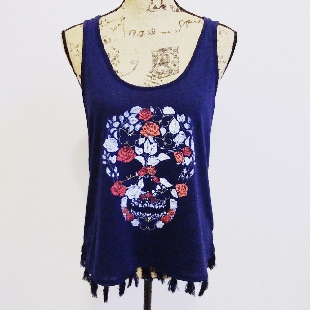 💀 Sugar Skull Top - NWOT